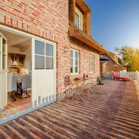 Holiday home In With Swimming Pool